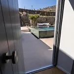 Cape Villa *
