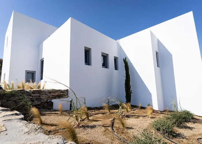 Cape Ftelia (Mykonos)