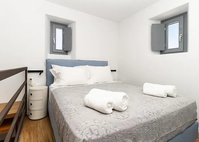 Cape Ftelia (Mykonos)