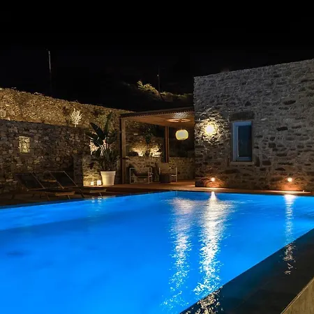 Cape * Ftelia (Mykonos)